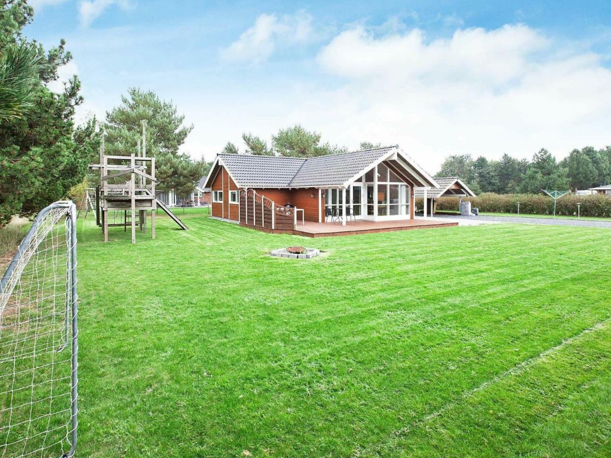 Three-Bedroom Holiday Home In Rodby 38 Kramnitse Kültér fotó