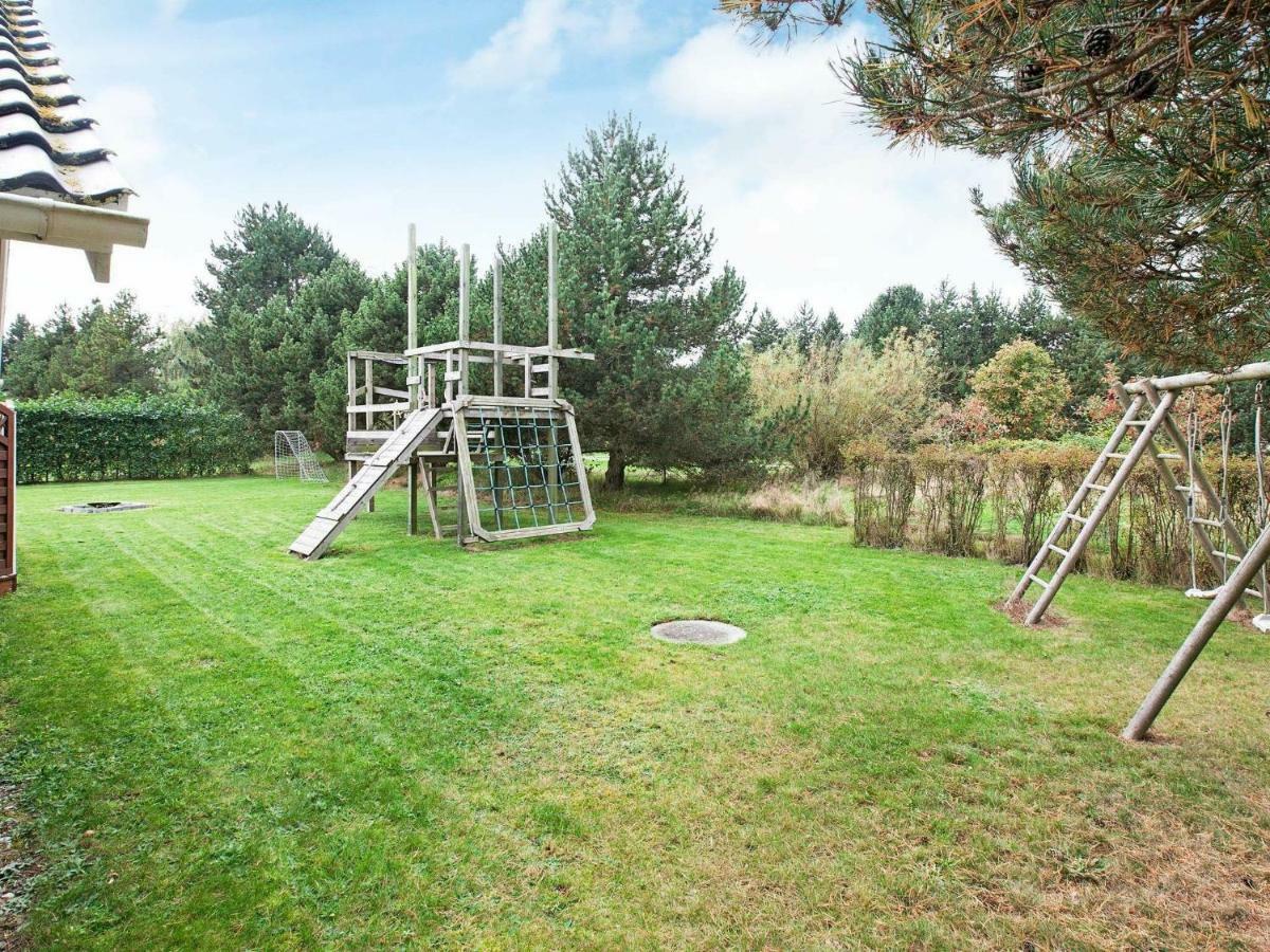Three-Bedroom Holiday Home In Rodby 38 Kramnitse Kültér fotó