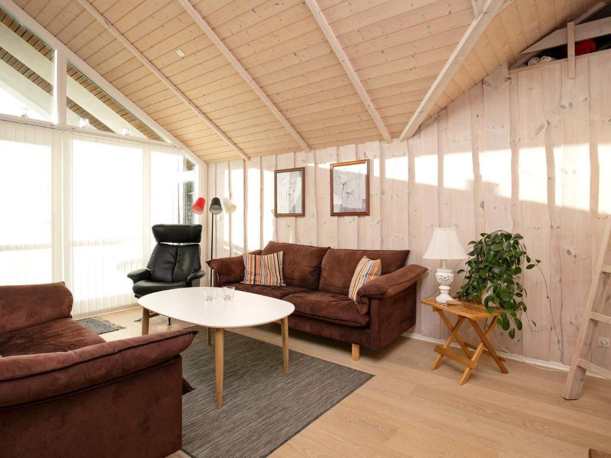 Three-Bedroom Holiday Home In Rodby 38 Kramnitse Kültér fotó